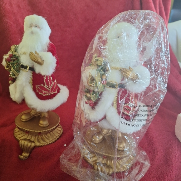 SANTA CLAUSE STOCKING HOLDER .by Each separately - Picture 13 of 16